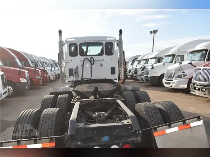 2020 KENWORTH T880