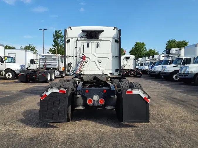 2020 FREIGHTLINER CASCADIA 125