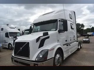 2016 VOLVO VNL64T780