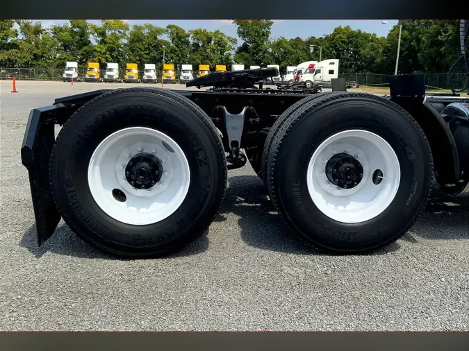 2019 INT LT625 6x4