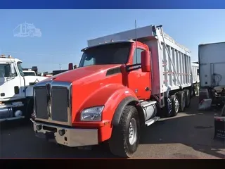 2016 KENWORTH T880