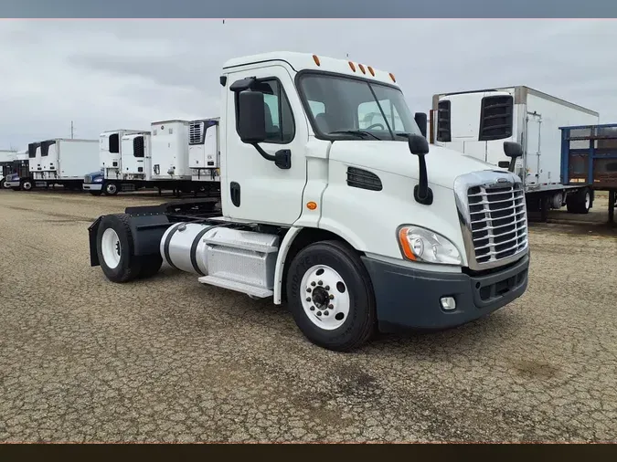 2019 FREIGHTLINER/MERCEDES CASCADIA 113