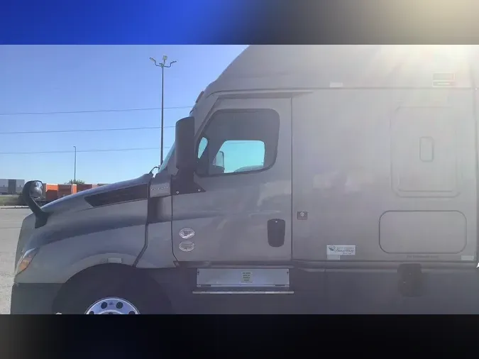 2025 Freightliner Cascadia 1263732e2682c6fb802295dbdec0263b61e