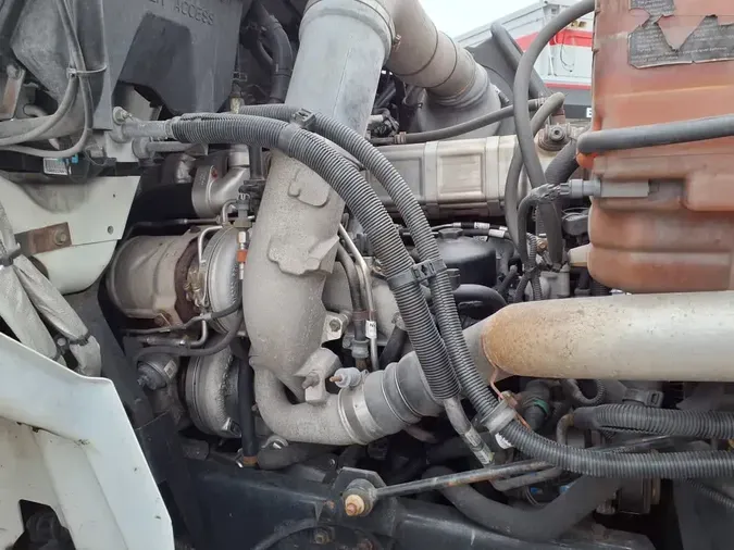 2018 NAVISTAR INTERNATIONAL 8600 (4X2)