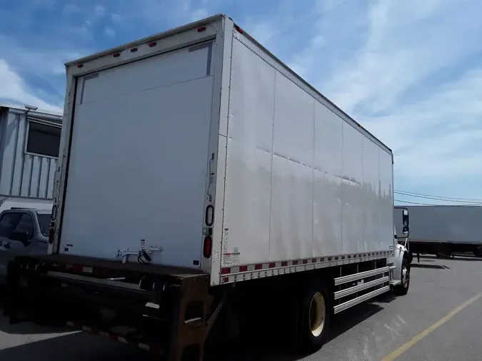 2016 FREIGHTLINER M2 106
