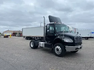 2015 Freightliner M2