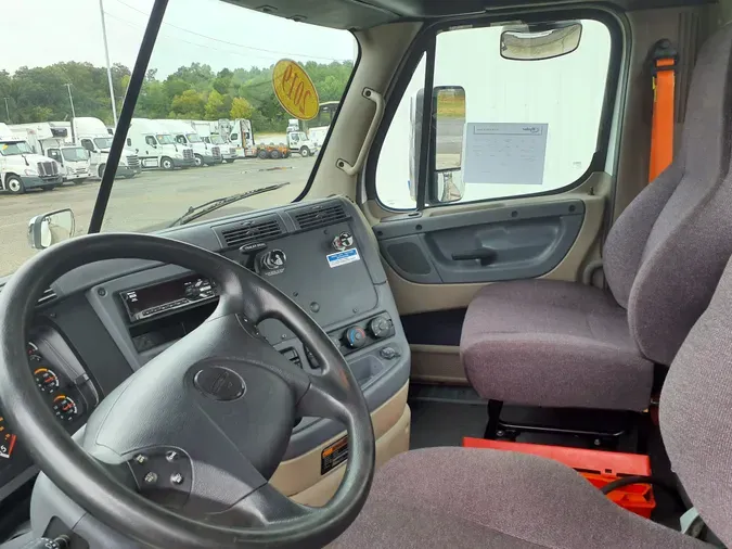 2019 FREIGHTLINER/MERCEDES CASCADIA 125