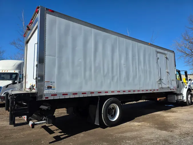 2018 FREIGHTLINER/MERCEDES M2 106