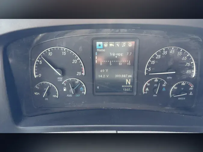 2022 Freightliner Cascadia