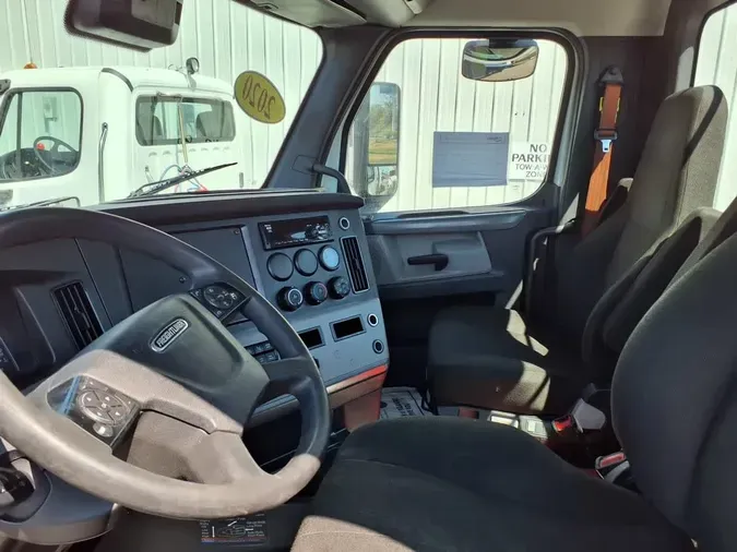 2020 FREIGHTLINER/MERCEDES NEW CASCADIA 116