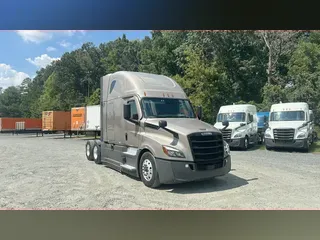 2023 Freightliner Cascadia 126