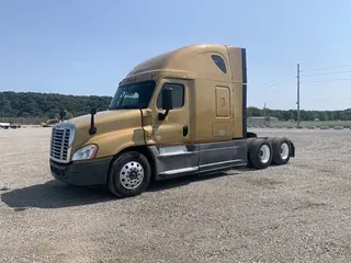 2017 FREIGHTLINER CASCADIA 125