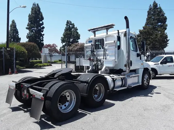2020 FREIGHTLINER/MERCEDES CASCADIA 125373ede4d0e6190a86b160150435dd38a