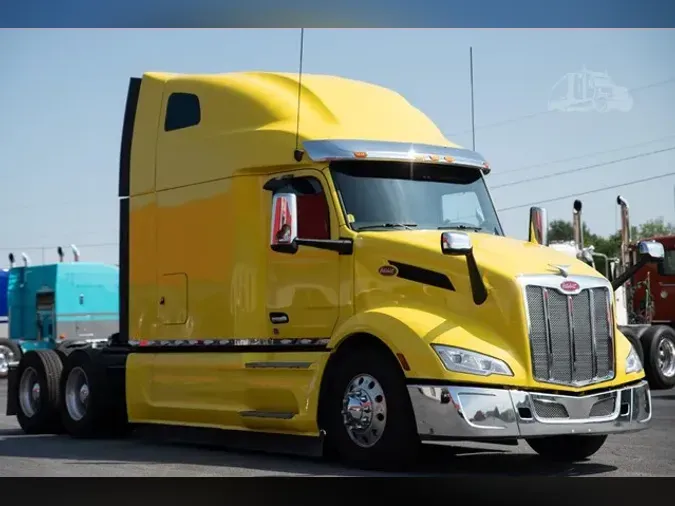 2023 PETERBILT 579