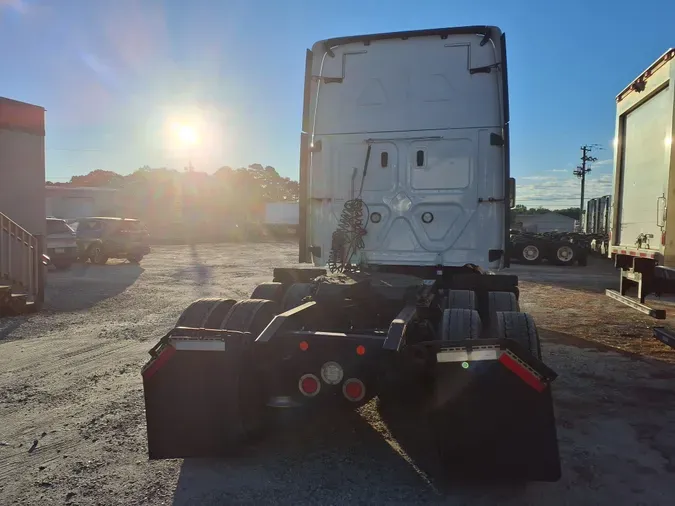 2018 FREIGHTLINER/MERCEDES CASCADIA 125