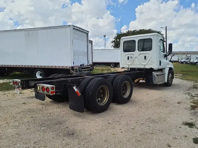 2019 FREIGHTLINER/MERCEDES CASCADIA 125