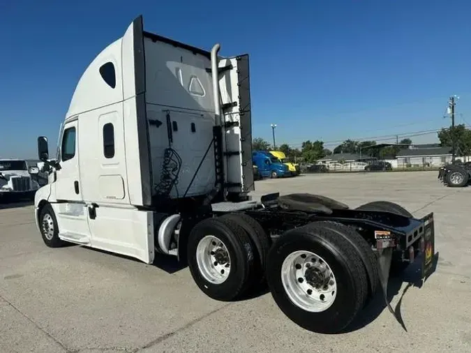 2021 Freightliner Cascadia3748968bacb2b0bbf7fd06009004831f
