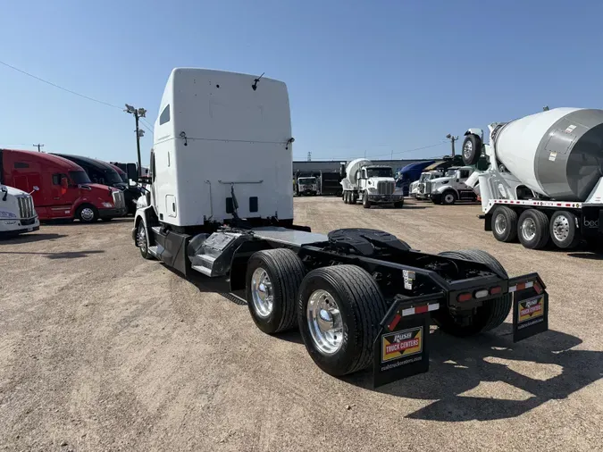 2023 Kenworth T680