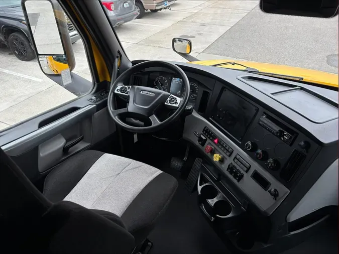 2022 Freightliner Cascadia 126374abae1d62faa495d5a2df73c6fc07e