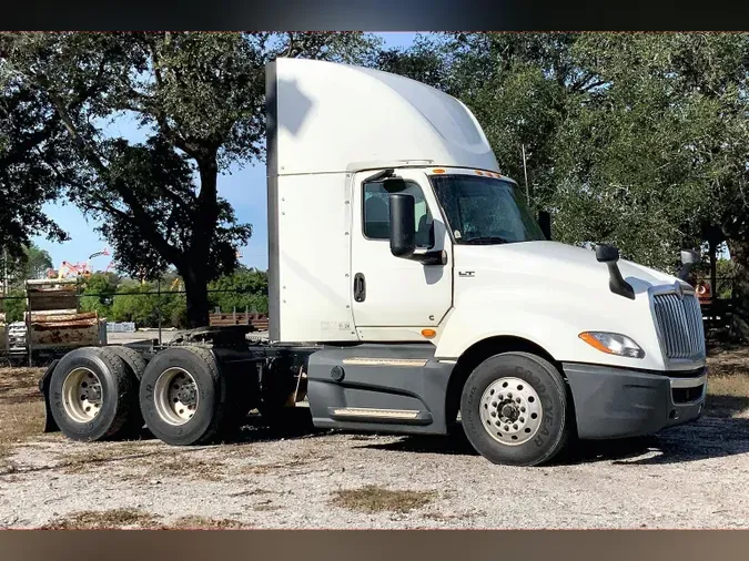 2021 INT LT625 6x4374c4da16716171f264963ef985fa6d0