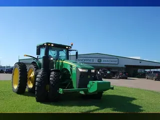 2019 John Deere 8320R