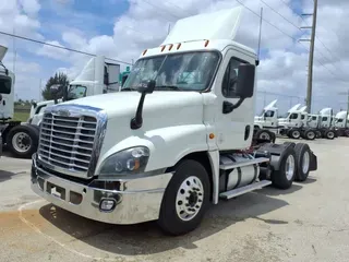 2019 FREIGHTLINER/MERCEDES CASCADIA 125