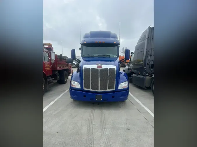 2022 Peterbilt 5793753b98fb33113ebd3862444832e1acd