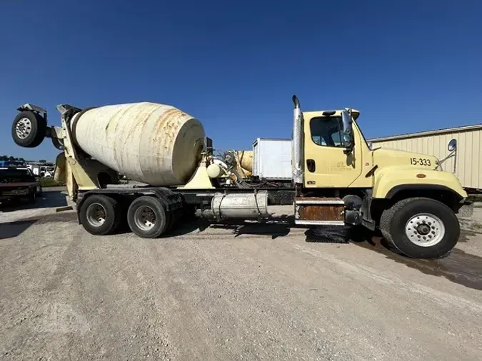 2016 FREIGHTLINER 114SD