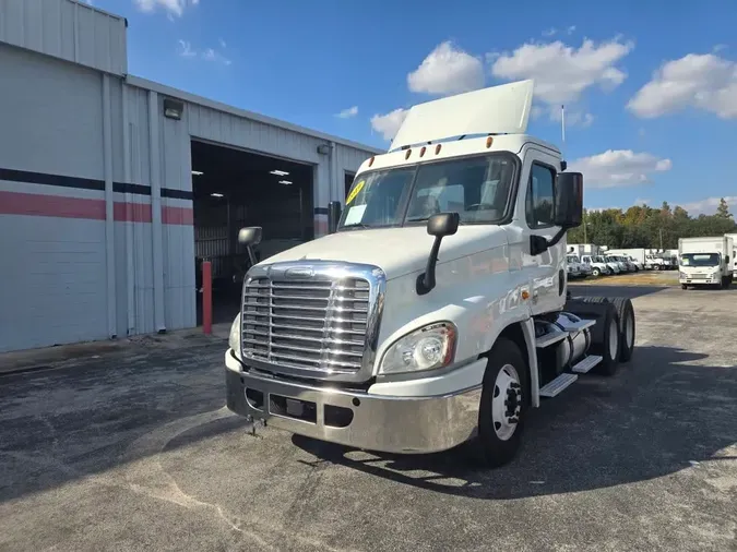 2019 FREIGHTLINER/MERCEDES CASCADIA 12537582fe134e0b19cb0ededc60d53d678