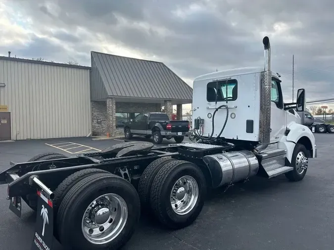 2020 Kenworth T880