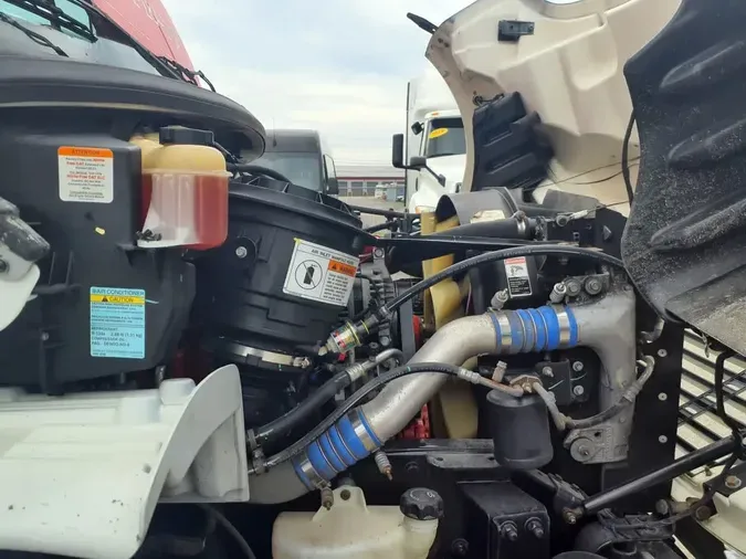 2019 FREIGHTLINER M2 106