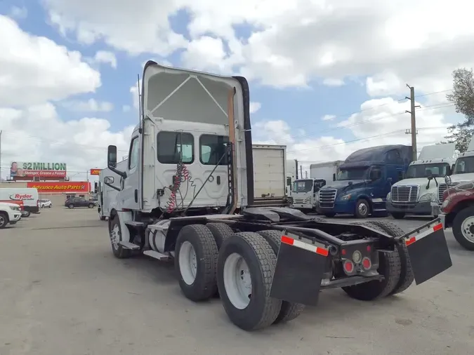 2020 FREIGHTLINER/MERCEDES NEW CASCADIA PX12664