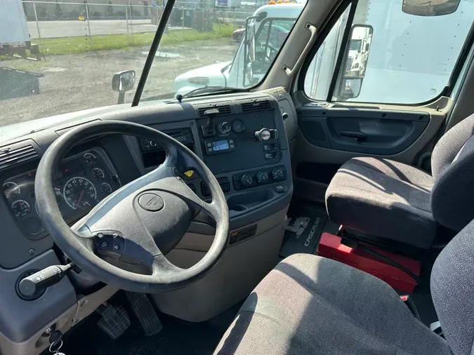 2016 FREIGHTLINER/MERCEDES CASCADIA 125