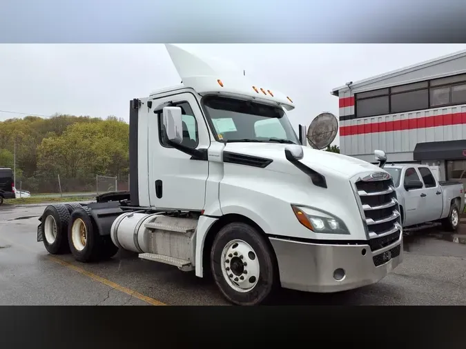 2020 FREIGHTLINER/MERCEDES NEW CASCADIA PX126643762581bbb31234a0cb26d35acb73292