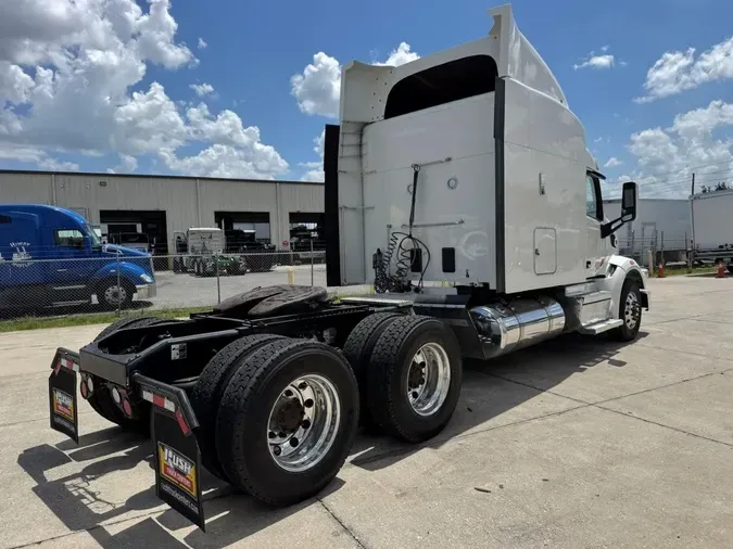 2022 Peterbilt 567