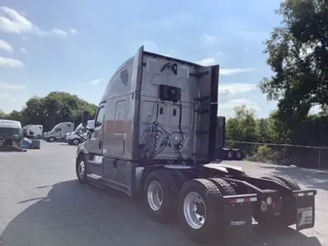 2020 Freightliner Cascadia