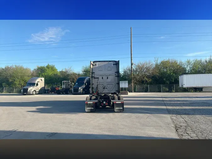 2024 Freightliner Cascadia