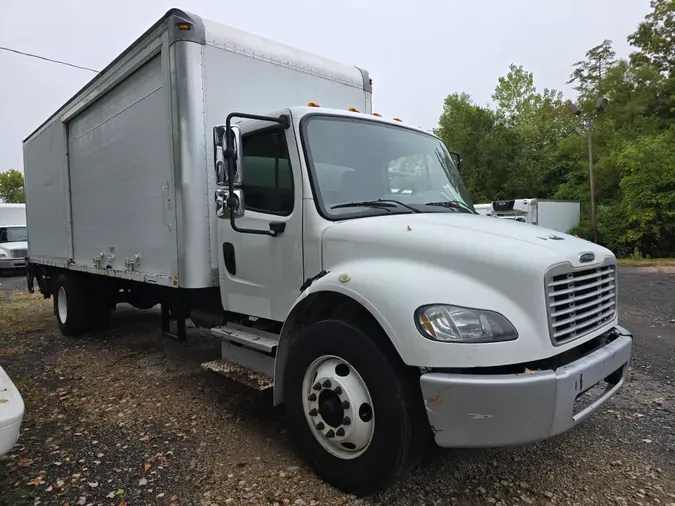 2016 FREIGHTLINER/MERCEDES M2 106