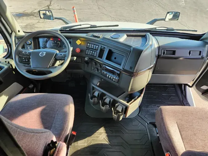2024 VOLVO VNL64T860376c0ca5a92942bc606a0f5af546b3d3