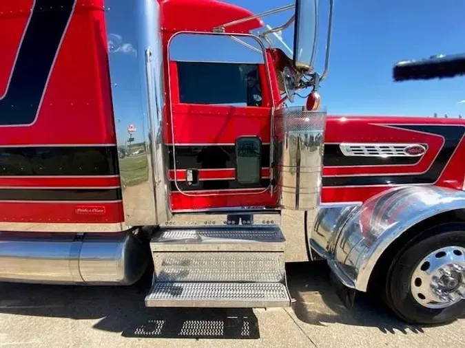 2022 Peterbilt 389376da104344a15acd4bc359711218603