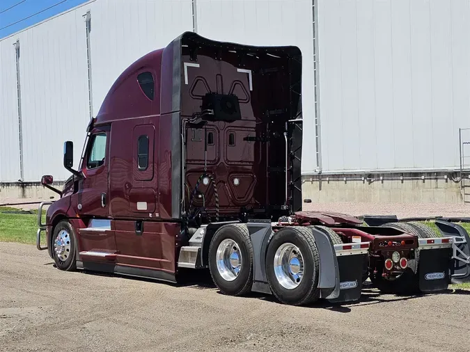 2024 Freightliner New Cascadia