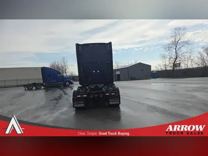 2021 INTERNATIONAL LT