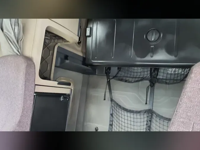 2020 FREIGHTLINER/MERCEDES CASCADIA 12537711df6adb111f664bbb3b84c9e076e