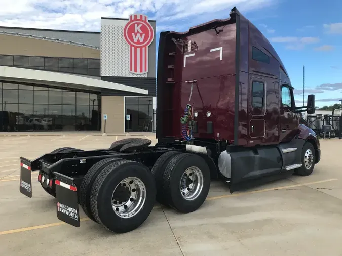 2021 Kenworth T680