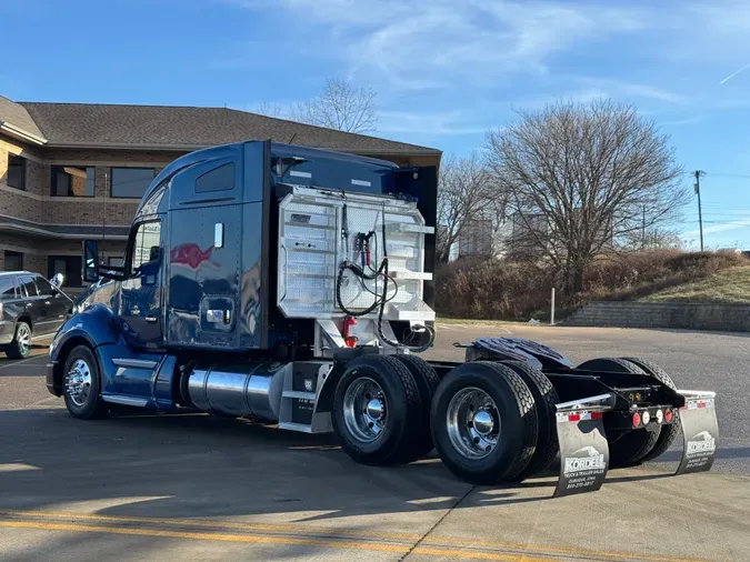 2021 KENWORTH T680