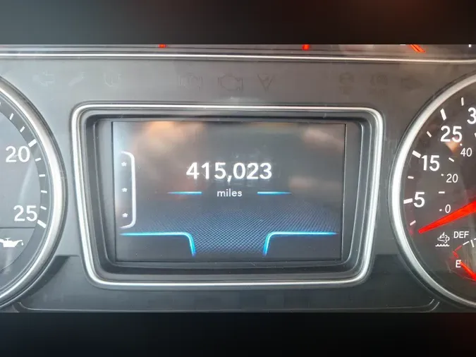 2022 International LT625