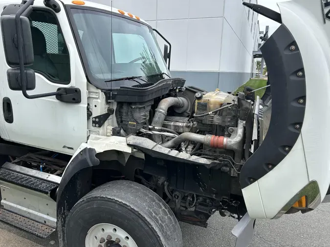 2019 International HV613