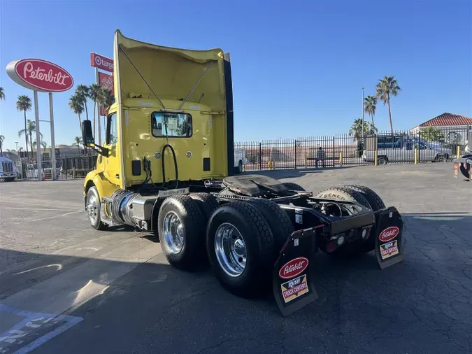 2021 Peterbilt 579