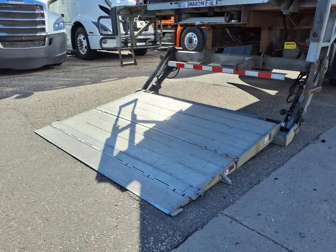 2019 NAVISTAR INTERNATIONAL 4300