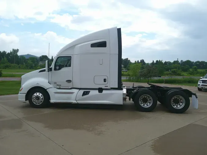 2022 Kenworth T680